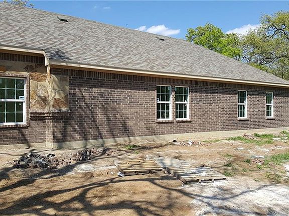 2nd image of 4405 Shackleford St