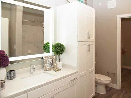 Allure Apartments — Photo 21