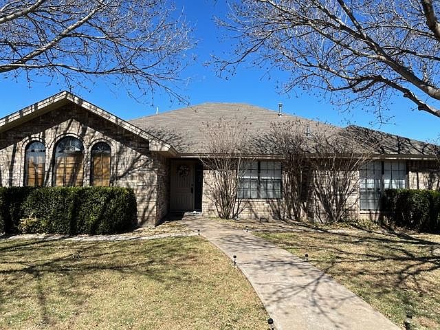 1st image of 3518 Shadyhill Dr