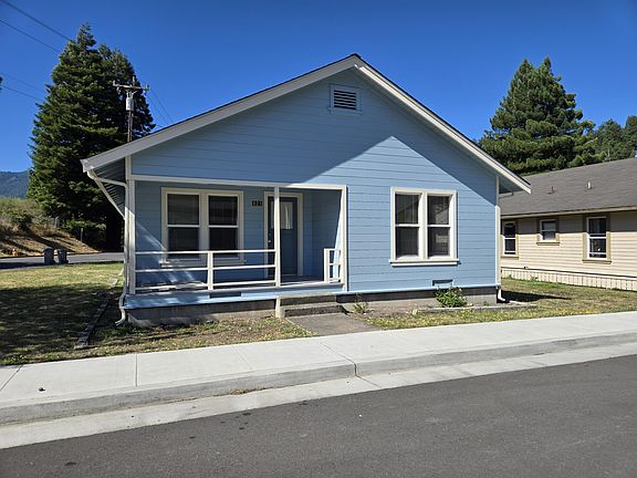 2nd image of 821 8th St