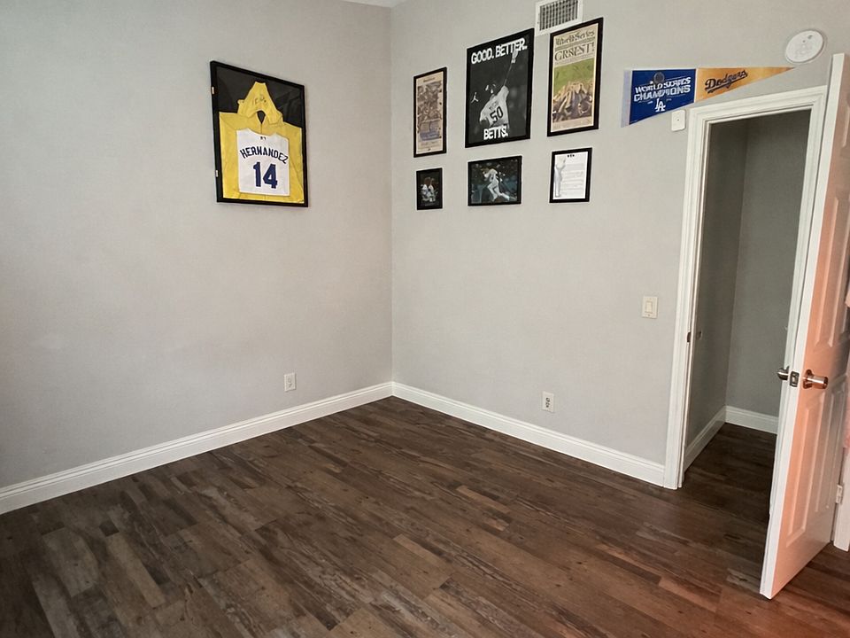 1st image of 25525 Fir Ave