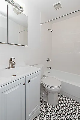 Rented by Bold New York | media 9