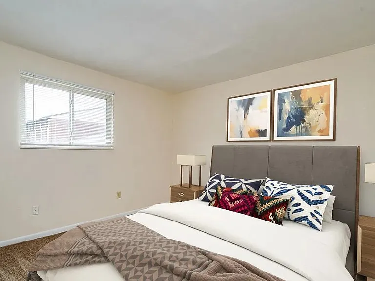 Spring Creek Apartments — Photo 8