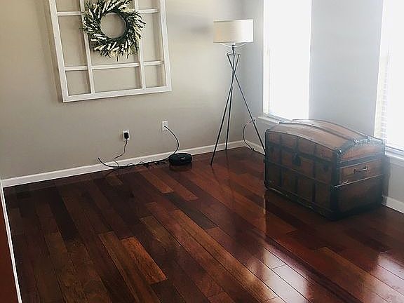 3rd image of 55155 Ivile Ave