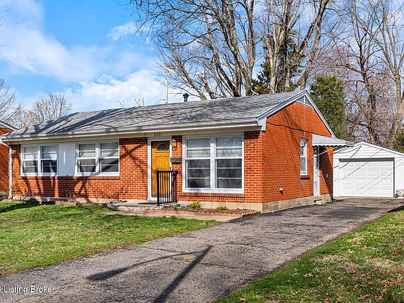 3rd image of 2421 Meadow Dr