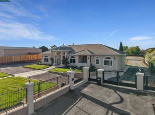 30 W Cypress Pl, Oakley, CA 94561