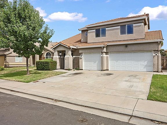 2nd image of 1819 Oakley Ct