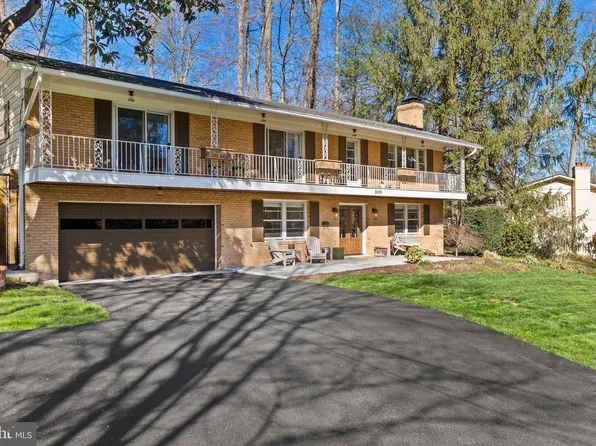 9129 Santayana Dr, Fairfax, VA 22031