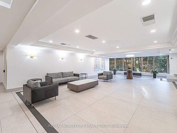 5th image of 22 Hanover Rd Unit 1107