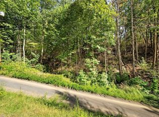 1272 Raymond Hollow Rd, Sevierville, TN 37876