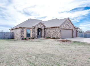 1112 Ella Dr, Tuttle, OK 73089