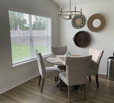 3rd image of 3745 Manhattan Ct