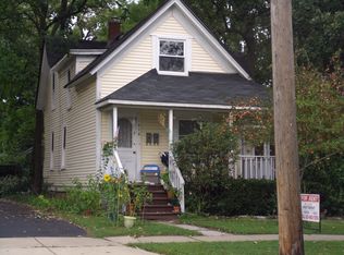 1216 Warren Ave, Downers Grove, IL 60515