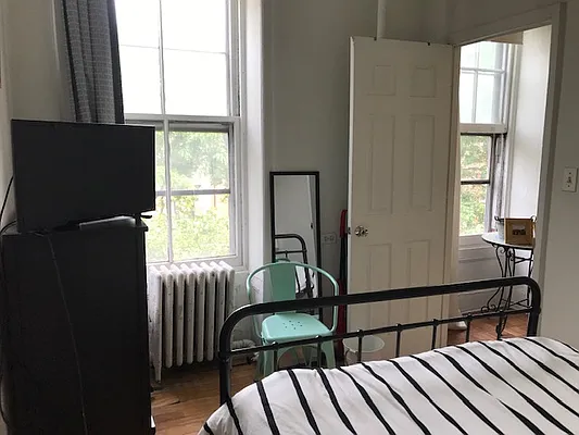 Rented by Jonathan Wachtel, LREB | media 18