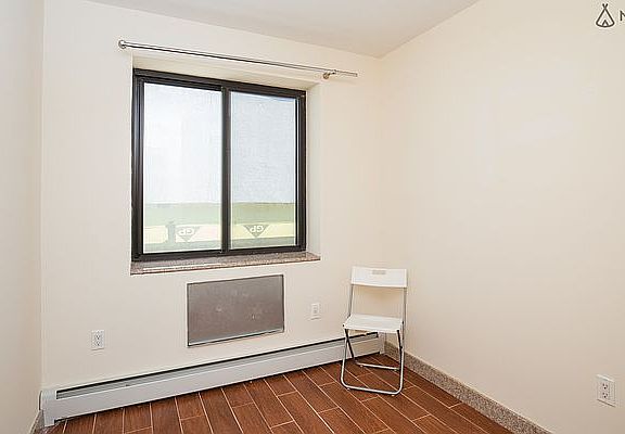 3rd image of 28A Troutman St #1