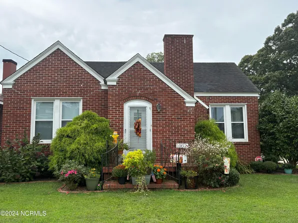 1003 Cedar Street, Elizabeth City, NC 27909