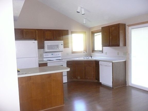 5th image of 7607 S 135th Ave