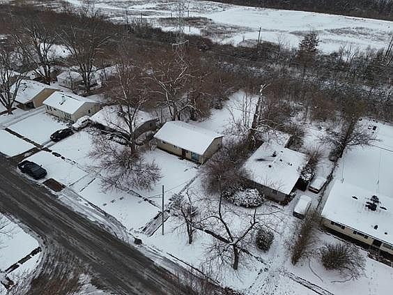 5th image of 2735 Eagledale Dr