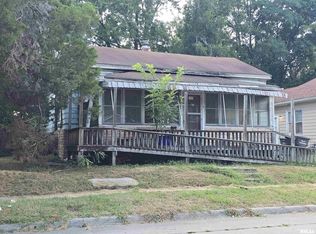 406 N Washington St, Carbondale, IL 62901