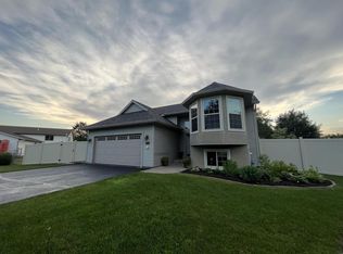 2135 VICTOR LANE, Kronenwetter, WI 54455