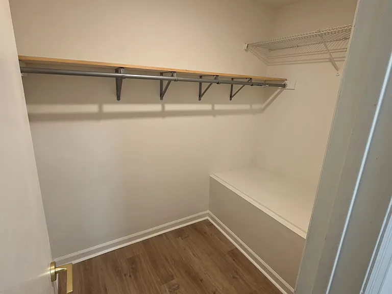3100 Meadow Mere W — Photo 28