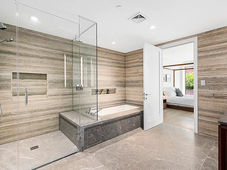 117 W 21st St #PHA — Photo 15