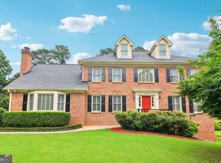 914 Newcastle Dr, Lilburn, GA 30047