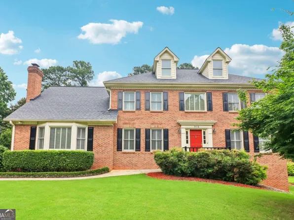 914 Newcastle Dr, Lilburn, GA 30047