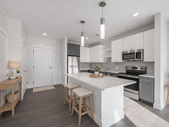 2nd image of 104 Washington St #305