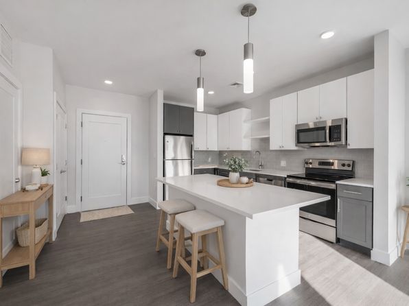 104 Washington St #421