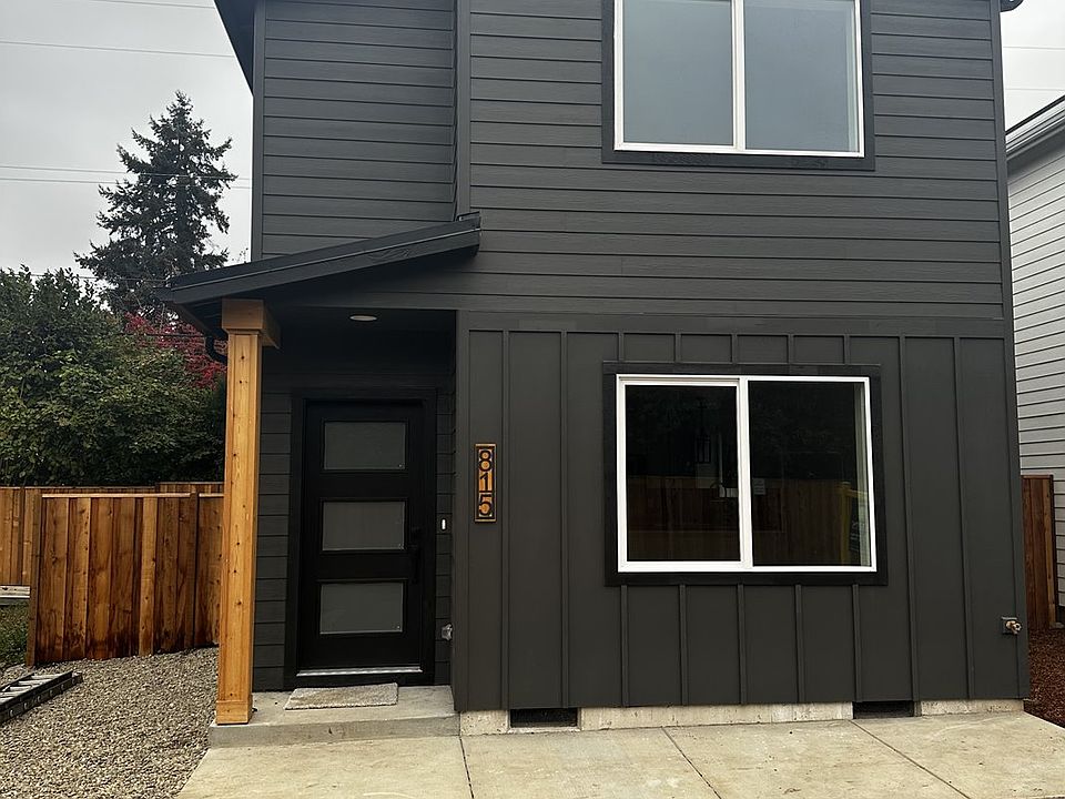1st image of 815 Horn Ln