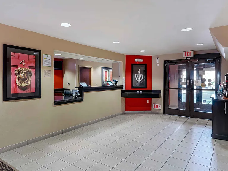 Lobby and Guest Check-in