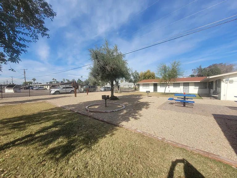 5229 N 59th Dr #1 — Photo 3