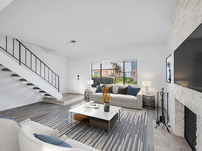 851 Del Mar Downs Rd #E — Photo 5