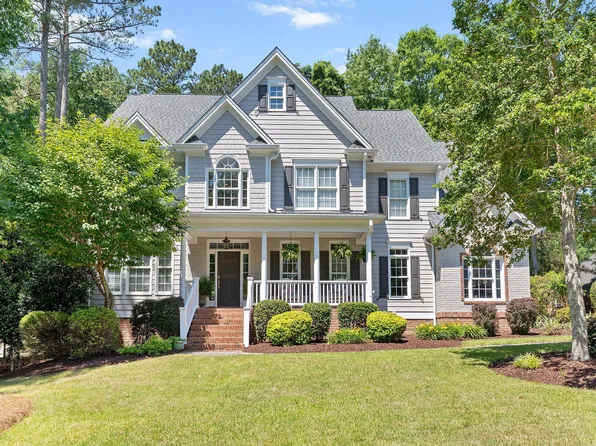2317 Forestbluff Dr, Fuquay Varina, NC 27526