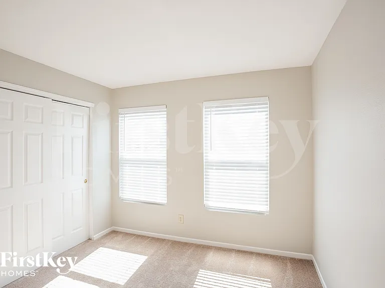 12158 E 141st St — Photo 12