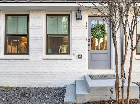 197 Chestnut Cir, Atlanta, GA 30342