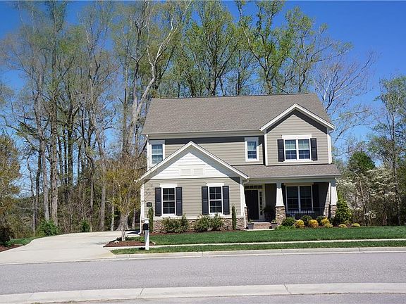 2nd image of 3118 Cherry Hill Ln