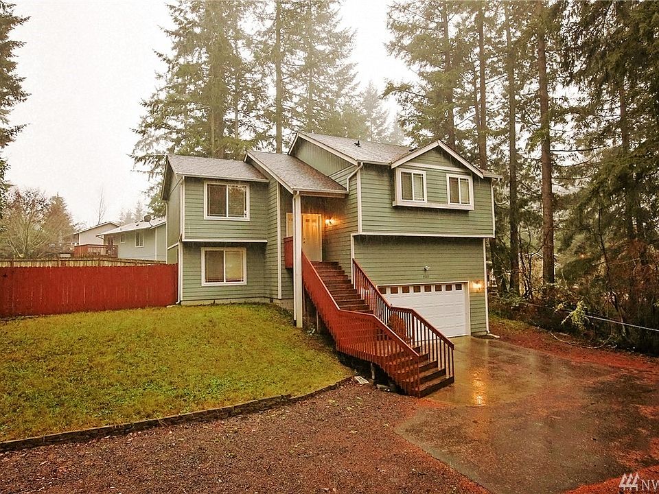 1st image of 9002 147 St Ct NW