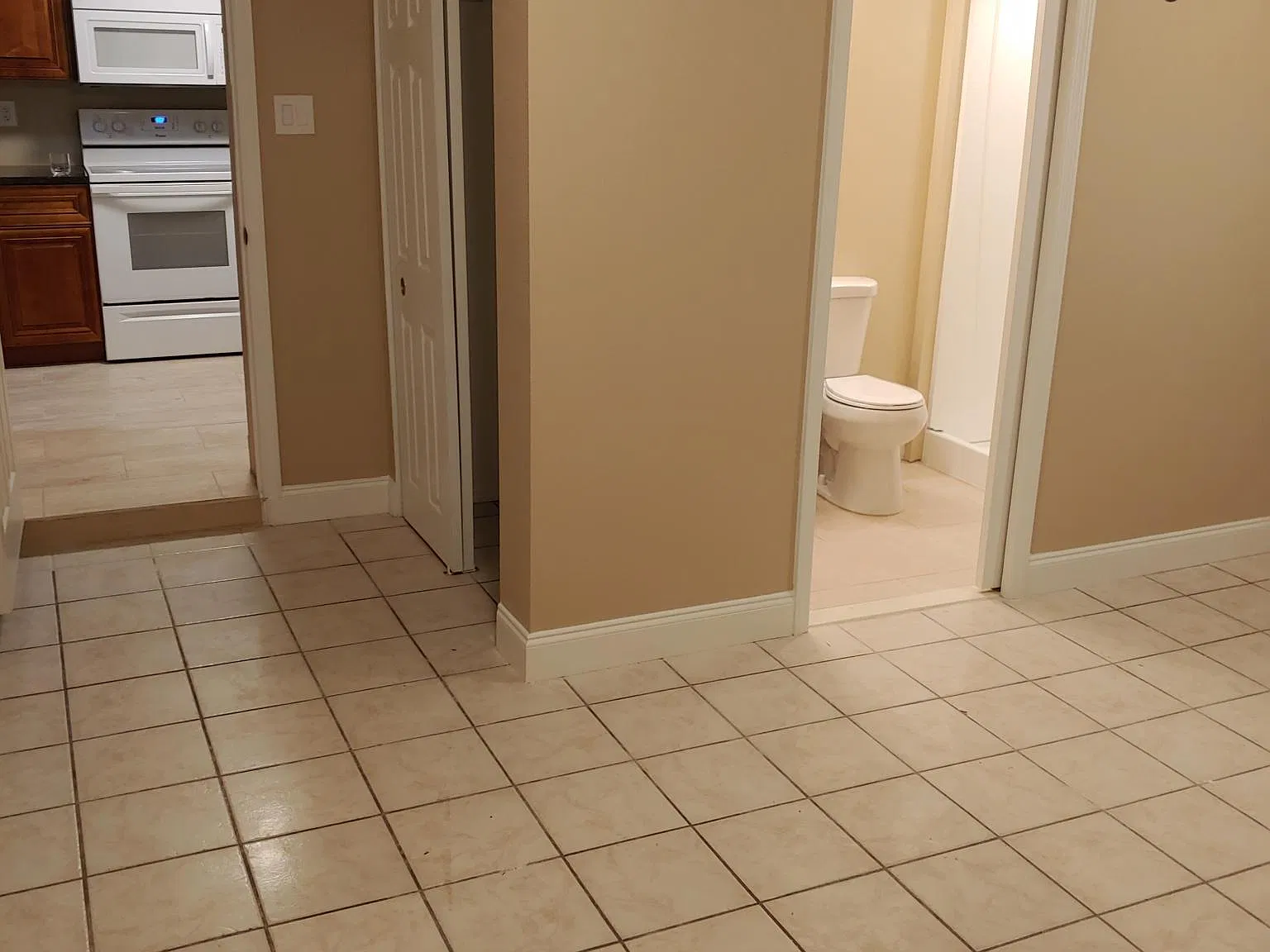 3 bed, 1600 sqft, $2,600 — Photo 4