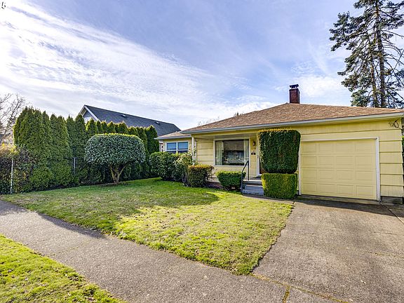 2nd image of 11133 SE 32nd Ave