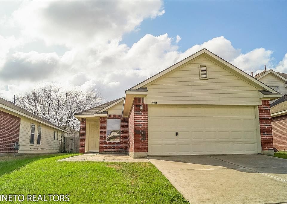 1st image of 19411 Cavern Springs Dr