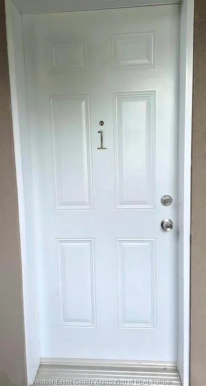 2 bed, $2,000 — Photo 2