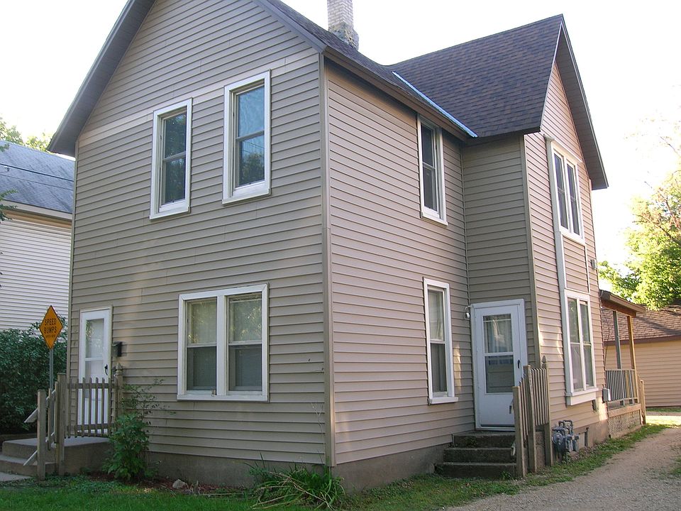 1st image of 1014 26th Ave N #E