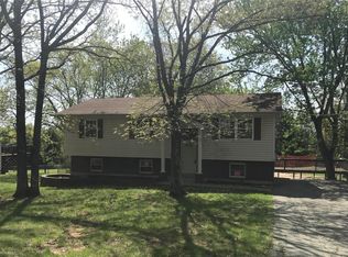 404 Flucom Mdws, De Soto, MO 63020