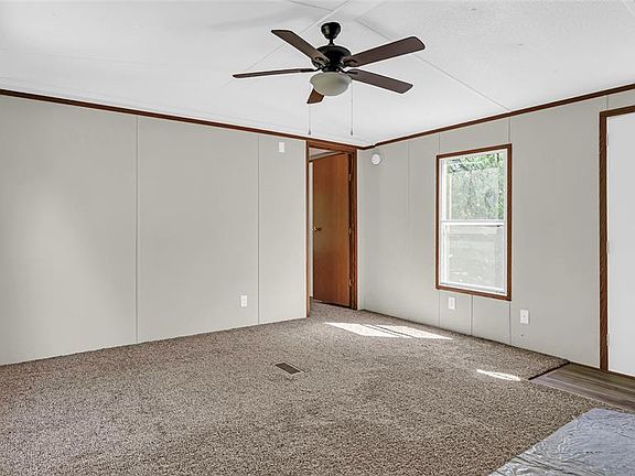 5th image of 21562 N County Road 3384