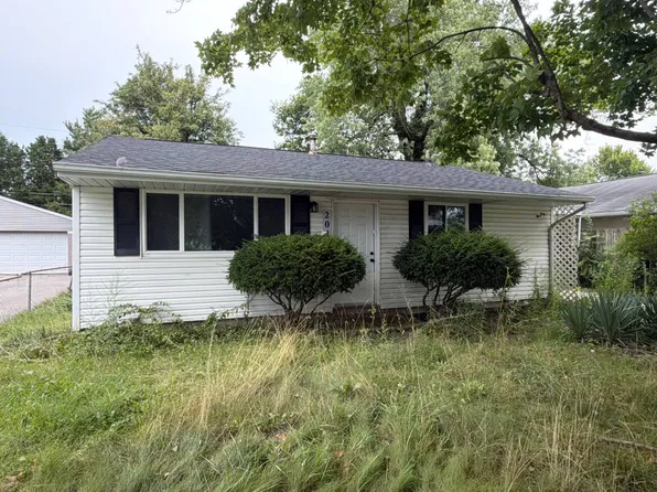 204 E Alcott Rd, Columbus, OH 43207