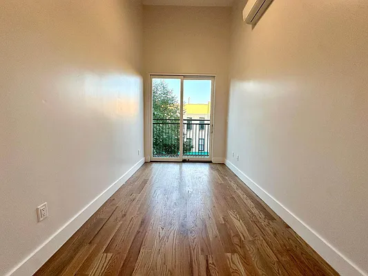 Rented by TorsX Inc | media 8