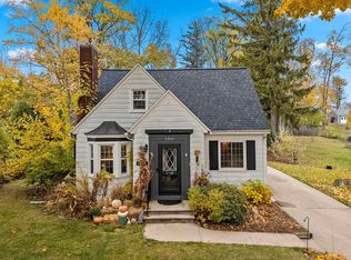 2344 Oakwood Ave, Green Bay, WI 54301