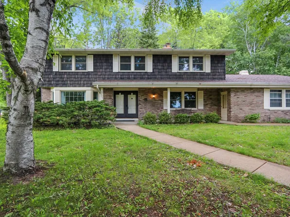 535 Avon Ct, Green Bay, WI 54302